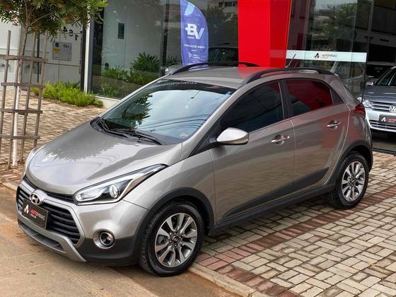 HYUNDAI HB20X 1.6 16V PREMIUM FLEX 4P AUTOMÁTICO